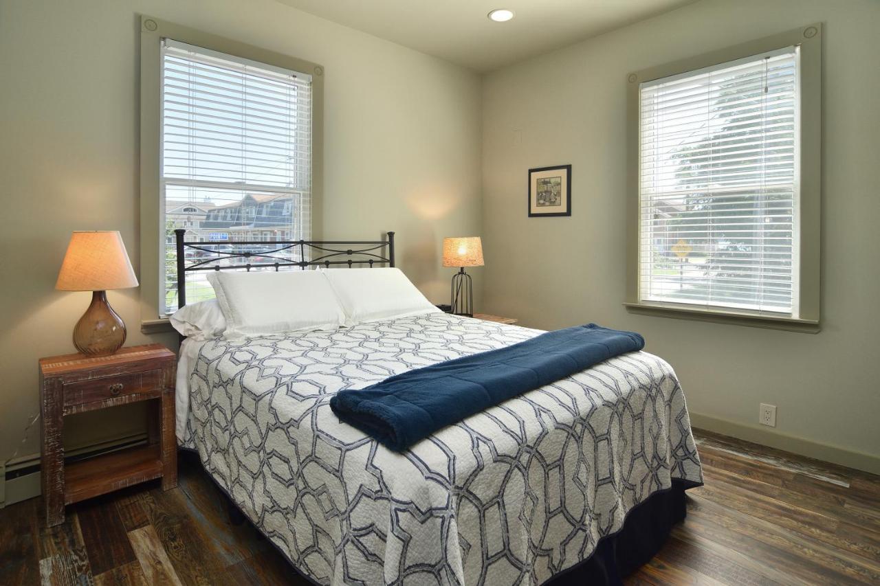Bay Breeze Inn South Jamesport 外观 照片