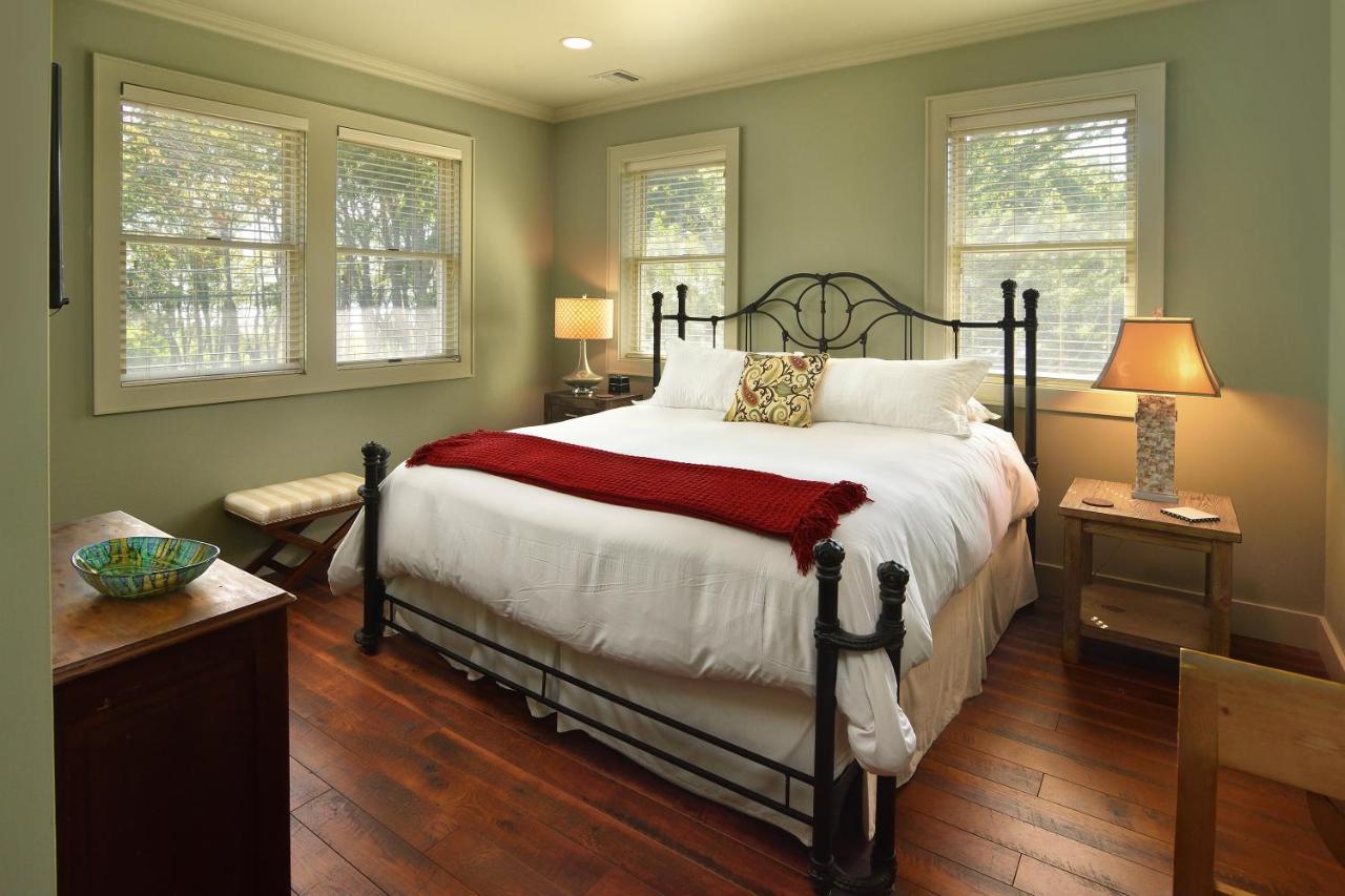 Bay Breeze Inn South Jamesport 外观 照片