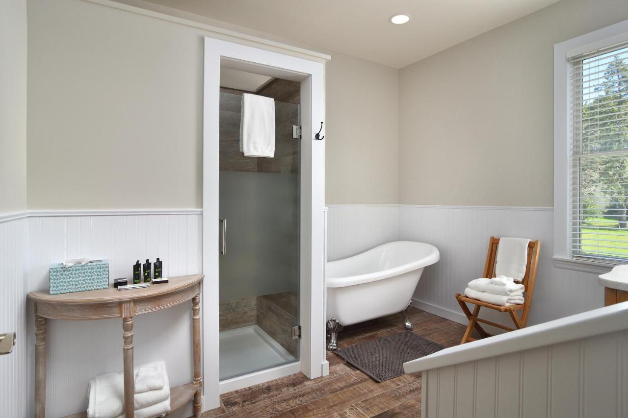 Bay Breeze Inn South Jamesport 外观 照片