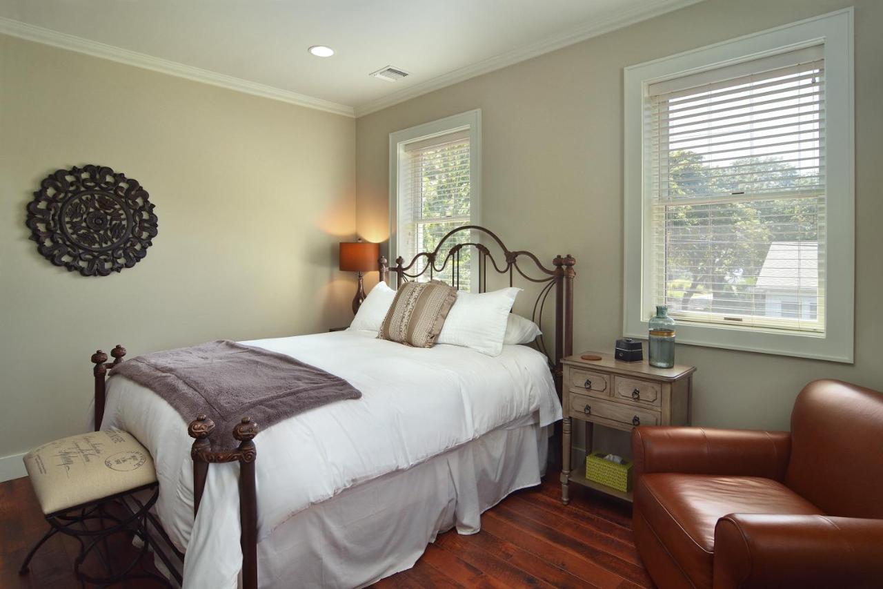 Bay Breeze Inn South Jamesport 外观 照片