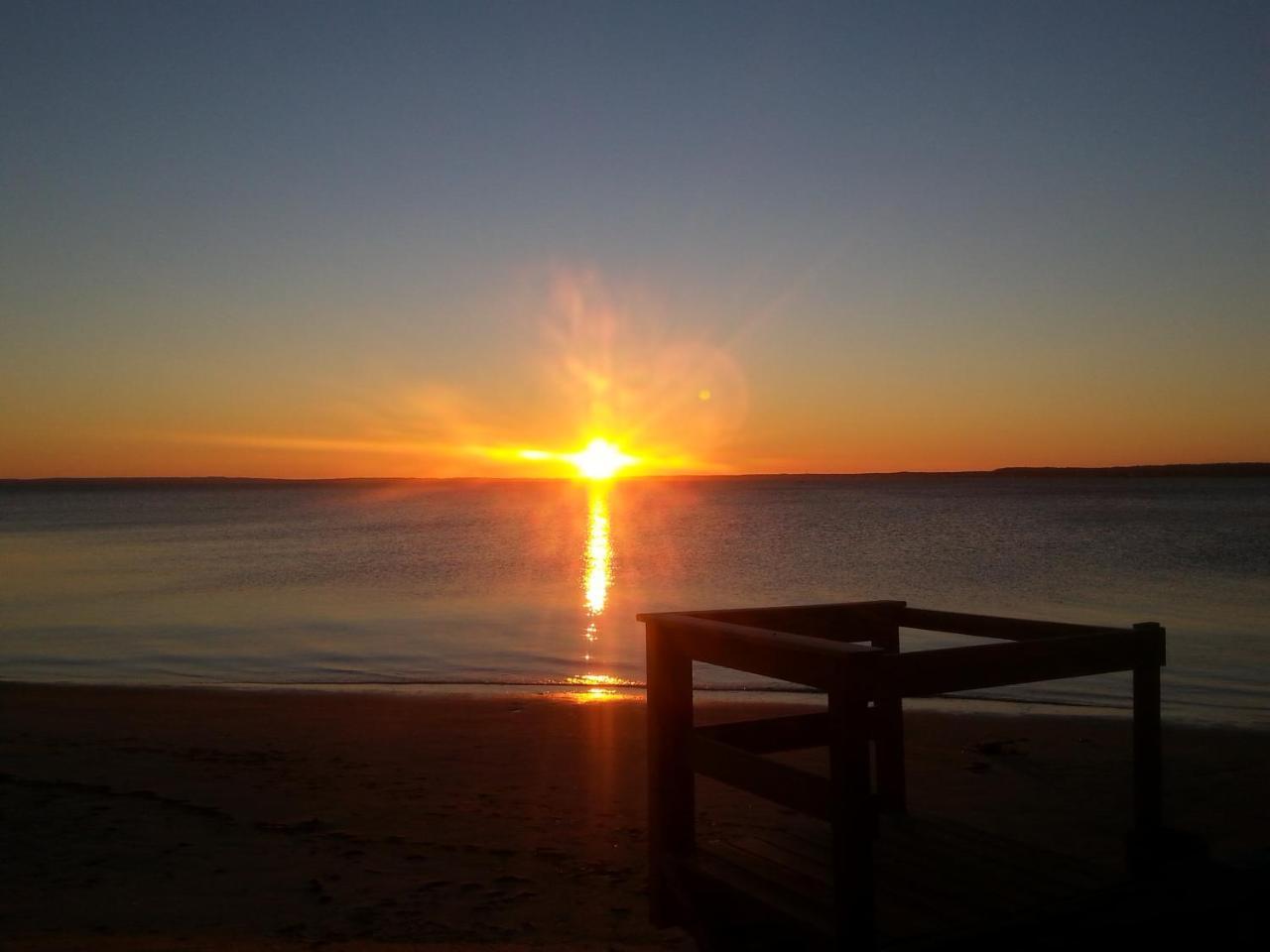 Bay Breeze Inn South Jamesport 外观 照片