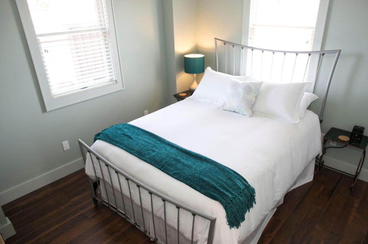 Bay Breeze Inn South Jamesport 外观 照片